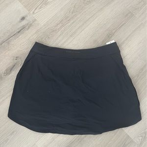 Outdoor Voices: The Exercise 3” Skort NWT